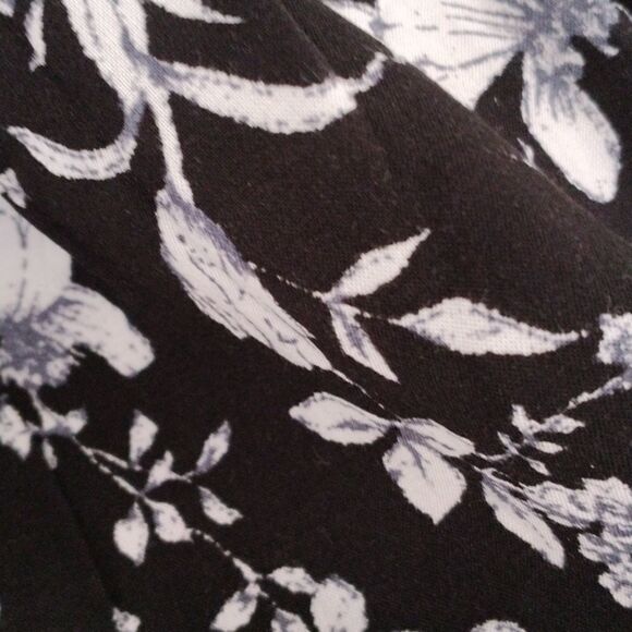 Oddy Polka Dot Sundress - Picture 11 of 12